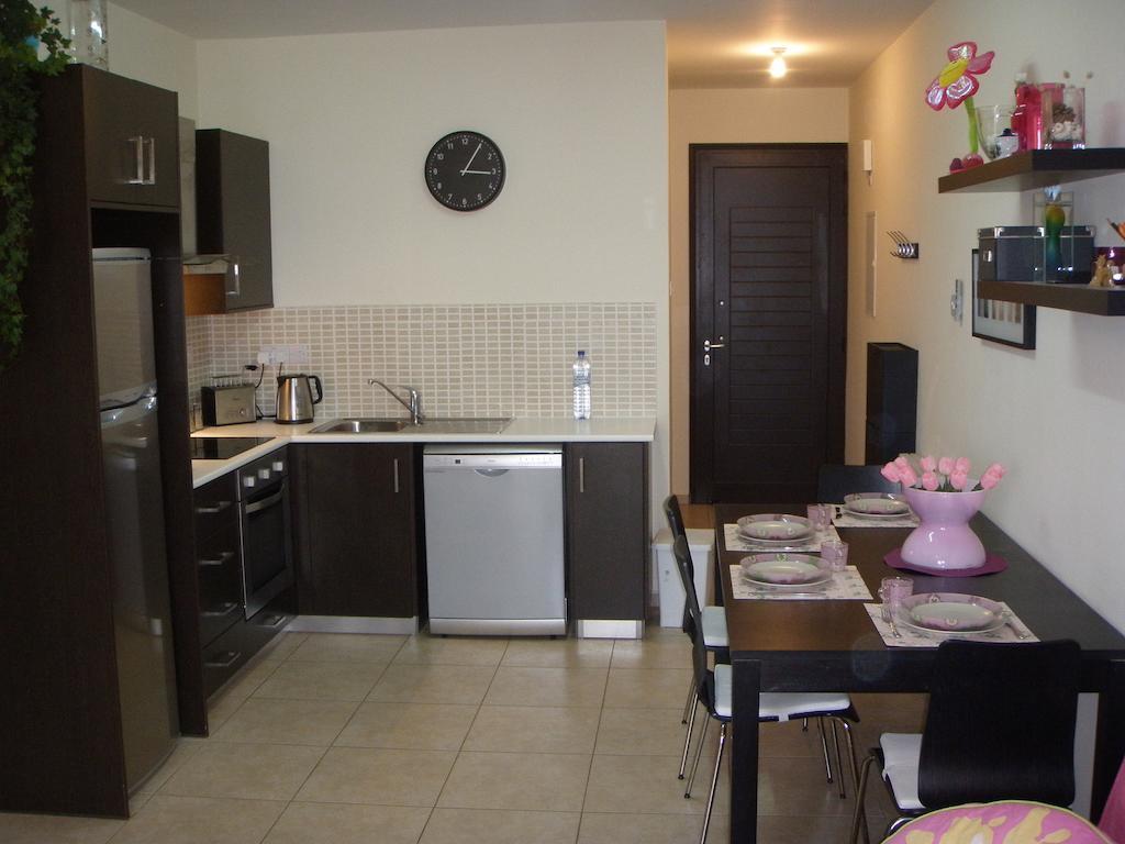 Mythical Sands Resort Ilona Apartment For Families Протарас Номер фото